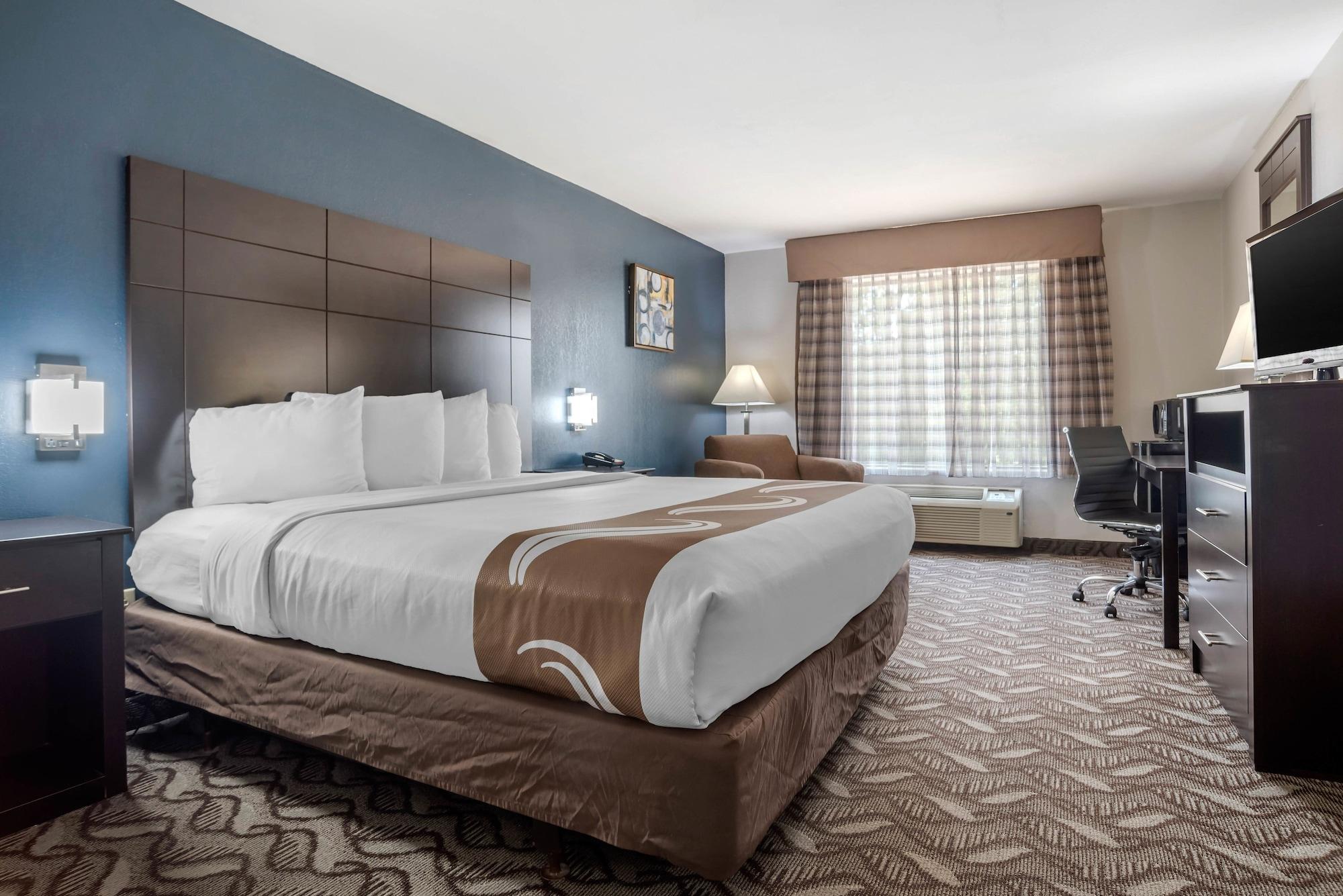 Quality Suites Baton Rouge East - Денем Спрингс Экстерьер фото