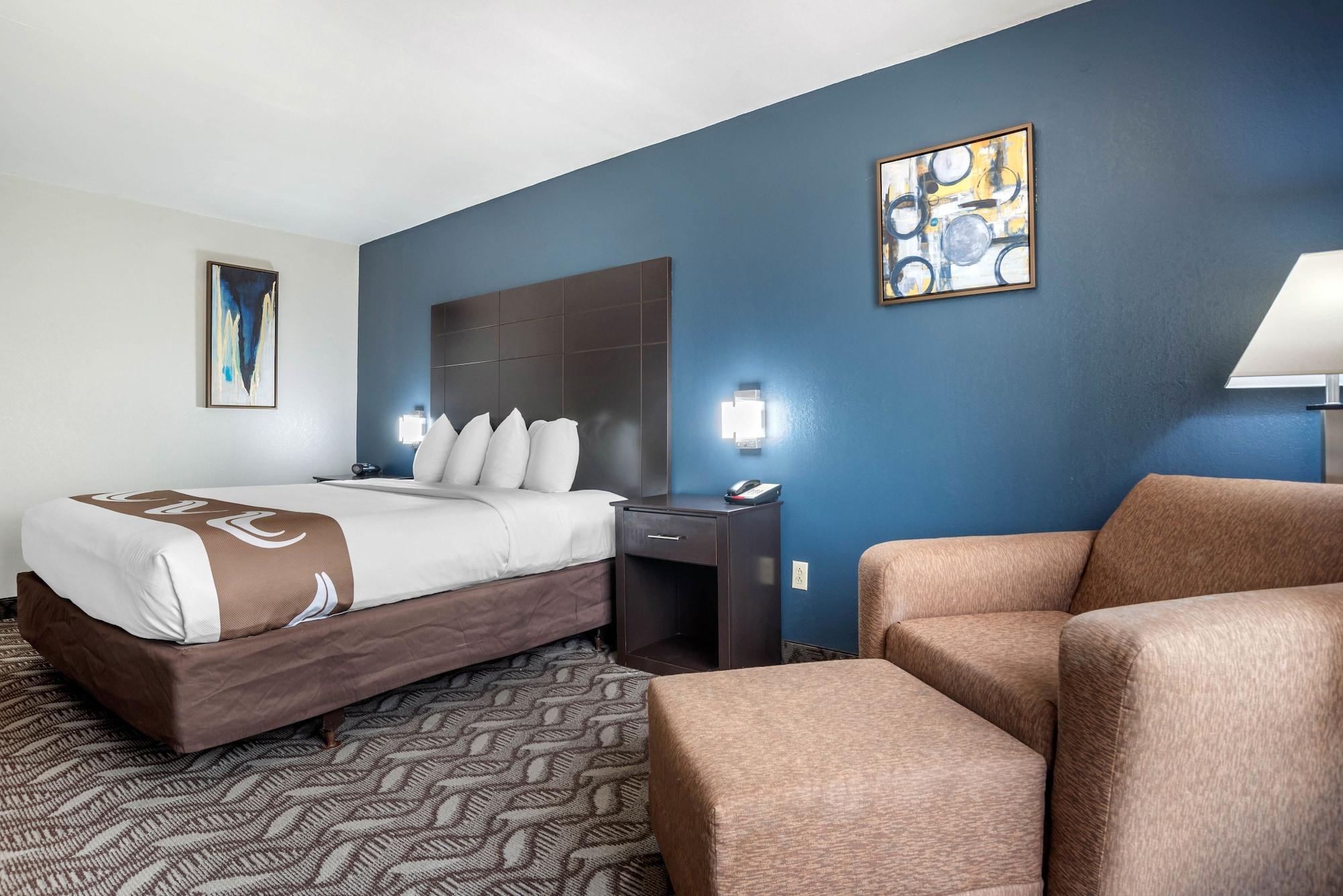 Quality Suites Baton Rouge East - Денем Спрингс Экстерьер фото