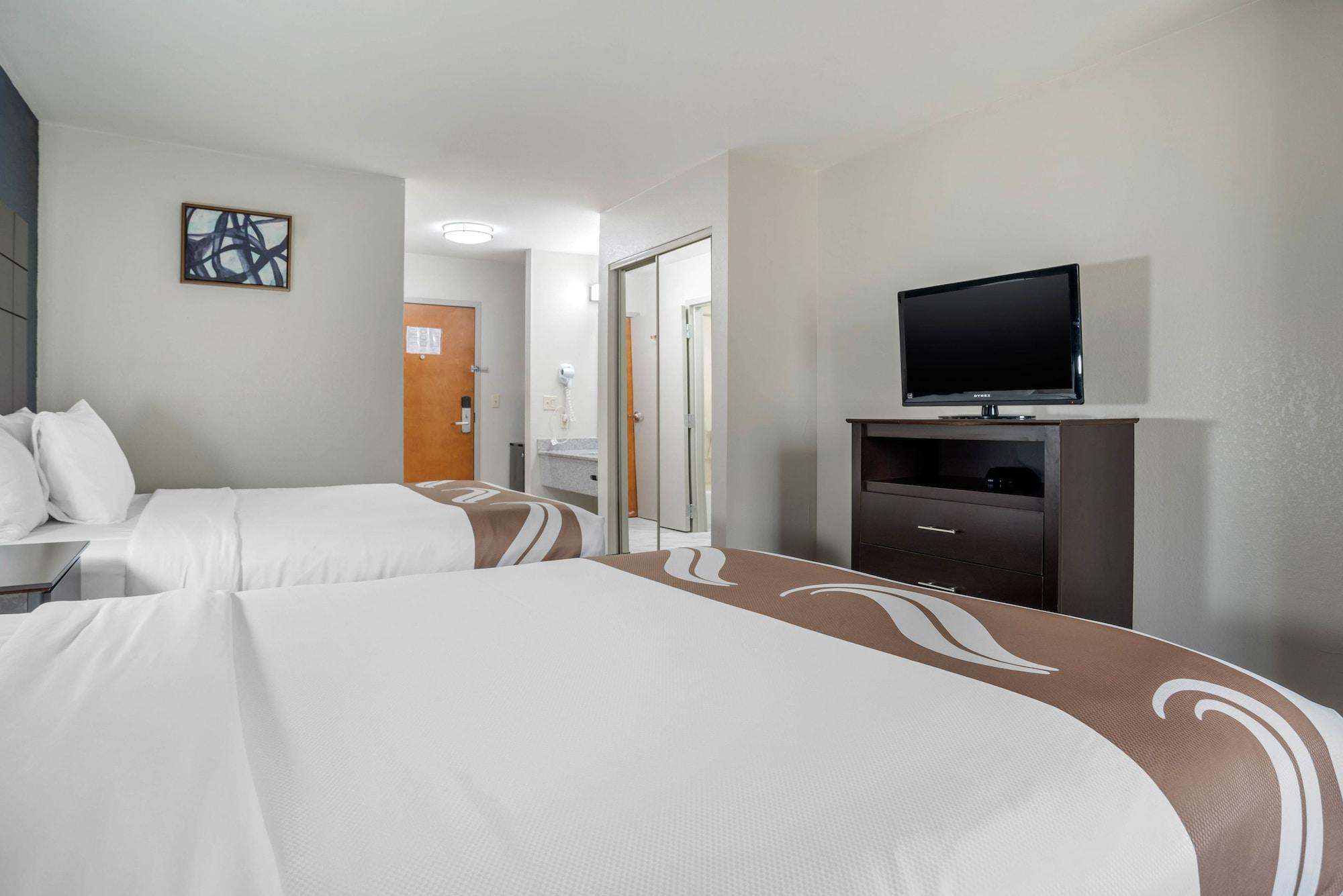 Quality Suites Baton Rouge East - Денем Спрингс Экстерьер фото