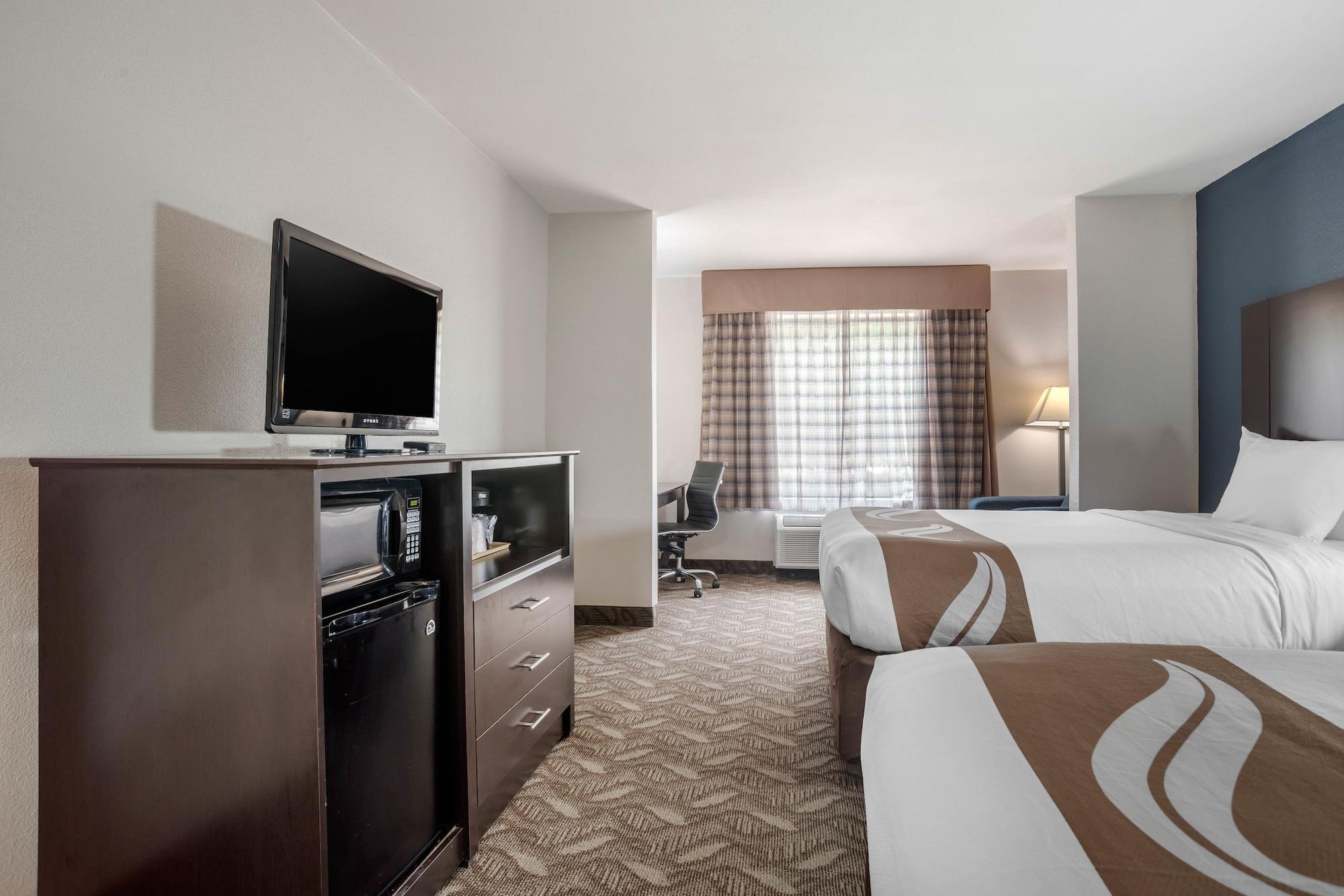 Quality Suites Baton Rouge East - Денем Спрингс Экстерьер фото