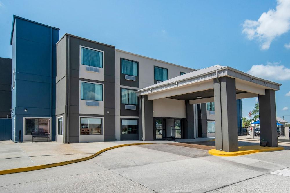Quality Suites Baton Rouge East - Денем Спрингс Экстерьер фото